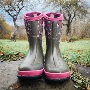 GUC Bogs Classic Pegasus Girls Boots Big Kid Size 2